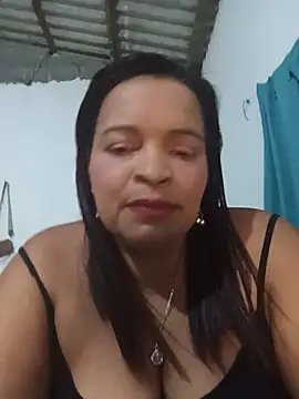 Snapshot of _violetta_- chatting on 05/31/26, 01:25 violetta - online show from 05/31/26, 01:25