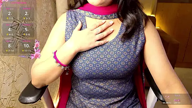 Snapshot of Punjabi_Queen1 chatting on 12/08/24, 08:30 Punjabi Queen1 online show from 12/08/24, 08:30