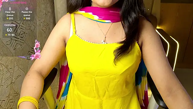 Snapshot of Punjabi_Queen1 chatting on 12/19/24, 04:02 Punjabi Queen1 online show from 12/19/24, 04:02