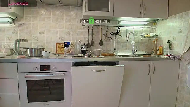 MilfeaN online show from 02/25/25, 05:30