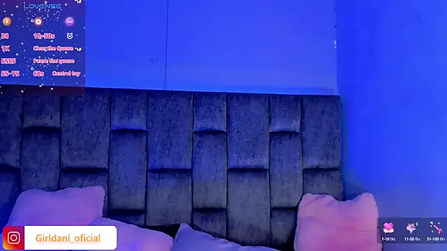 Snapshot of Liittle_foxxxy chatting on 02/19/25, 02:44 Liittle foxxxy online show from 02/19/25, 02:44