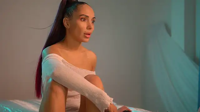 Mila May  online show from 09/21/25, 03:46