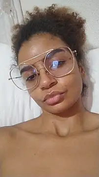 Emanuelle manu online show from 03/08/26, 02:04