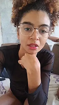 Emanuelle manu online show from 04/17/26, 04:10