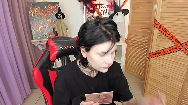 mekurisu online show from 10/27/25, 01:20