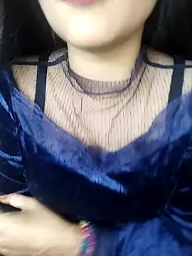 karishma online show from 12/31/24, 03:53