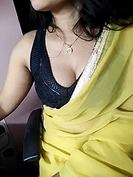 karishma online show from 02/14/25, 01:45