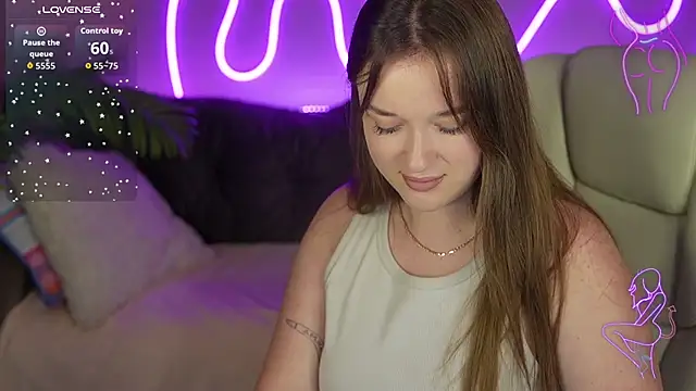 DonnaLustt online show from 10/11/25, 07:45