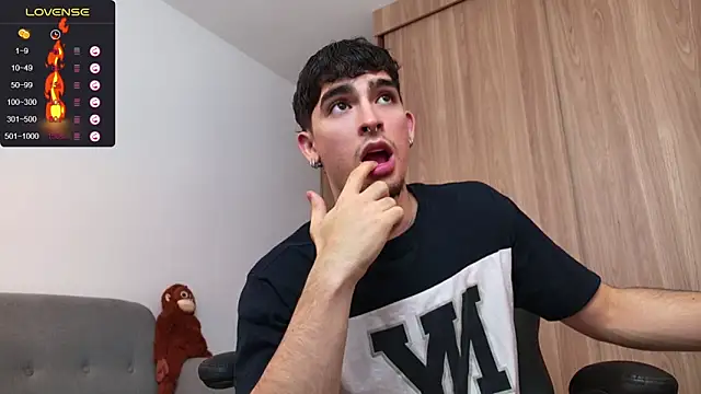 zenn rush1 online show from 12/11/24, 07:46