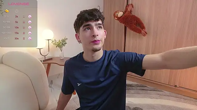 zenn rush1 online show from 03/10/25, 01:54