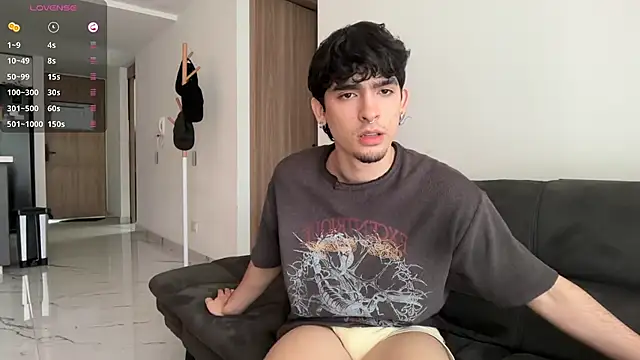 zenn rush1 online show from 09/13/25, 01:33