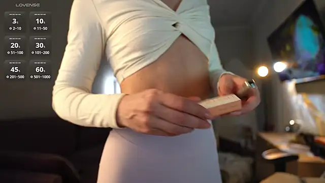 Coconutkittyy online show from 04/07/26, 04:40