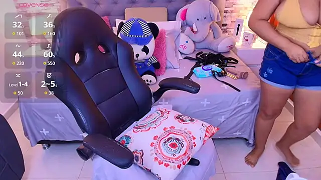 italy   boobs online show from 11/29/25, 05:05