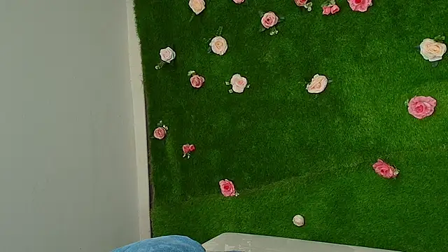 Snapshot of Huge_Titties_ chatting on 01/06/26, 05:38 Huge Titties online show from 01/06/26, 05:38