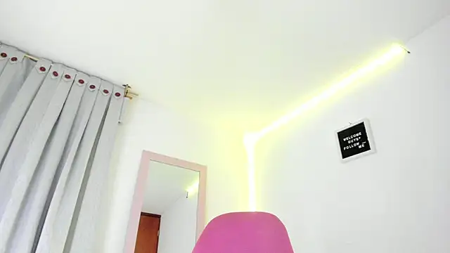 Anniie grey online show from 12/28/24, 02:22