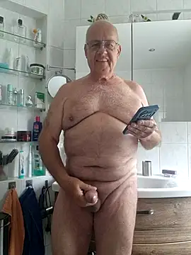 Snapshot of ak616263 chatting on 05/12/26, 12:46 ak616263 online show from 05/12/26, 12:46