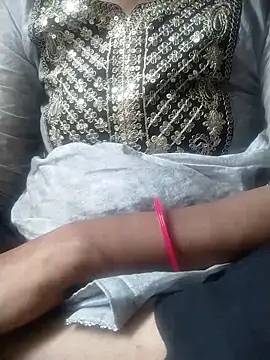 Snapshot of saloni19881 chatting on 03/15/25, 08:04 saloni19881 online show from 03/15/25, 08:04