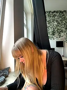AnnaLenaaa online show from 09/16/25, 03:02