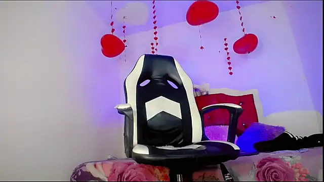 Gabyqueen70 online show from 02/19/25, 11:14