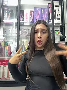 Snapshot of sofiafantasy chatting on 03/14/25, 07:37 sofiafantasy online show from 03/14/25, 07:37