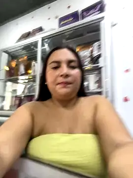 Snapshot of sofiafantasy chatting on 12/01/25, 04:01 sofiafantasy online show from 12/01/25, 04:01