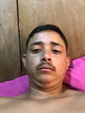 isacalejandroo online show from 03/04/25, 02:42