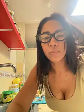 johaminie online show from 12/03/24, 06:17