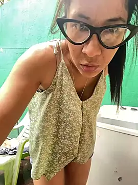 johaminie online show from 12/26/24, 06:43