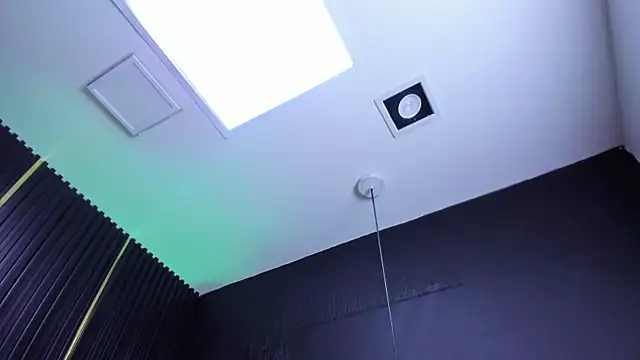 AndyBlake  online show from 03/05/25, 03:18