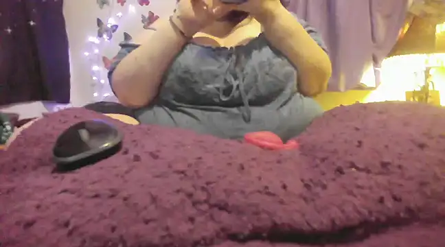 Snapshot of Alli_Kat chatting on 01/02/25, 09:00 Alli Kat online show from 01/02/25, 09:00