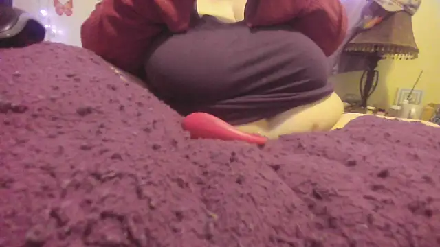 Snapshot of Alli_Kat chatting on 02/11/25, 07:59 Alli Kat online show from 02/11/25, 07:59