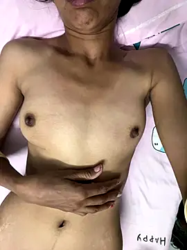 Snapshot of HotRiyacpl chatting on 10/17/25, 06:21 HotRiyacpl online show from 10/17/25, 06:21