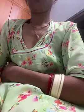 HotRiyacpl online show from 12/19/25, 04:47