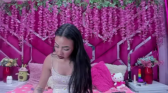 nathalia pink online show from 01/07/25, 11:35