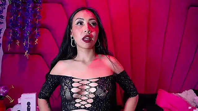 nathalia pink online show from 10/27/25, 08:13