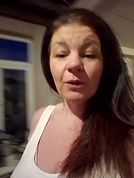 Snapshot of 420Curvybabe chatting on 01/24/25, 07:19 420Curvybabe online show from 01/24/25, 07:19