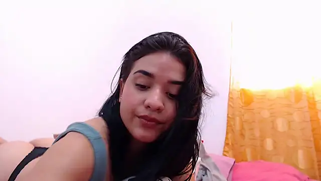 Snapshot of SaraBlosson chatting on 01/17/25, 06:33 SaraBlosson online show from 01/17/25, 06:33