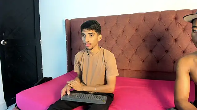 boys yourparty online show from 09/18/25, 01:13