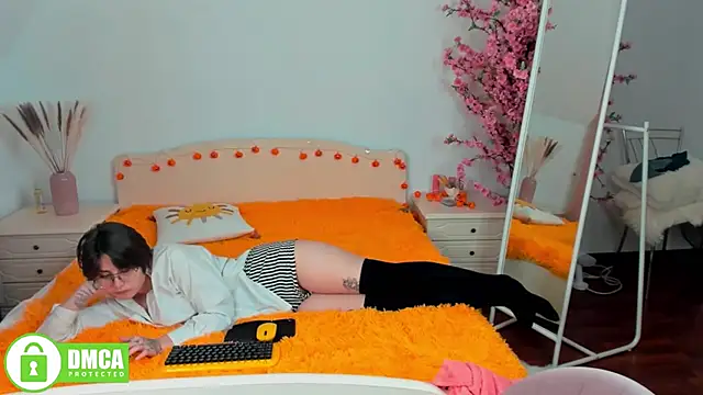 Snapshot of Funny_bunnyy chatting on 12/03/24, 03:20 Funny bunnyy online show from 12/03/24, 03:20