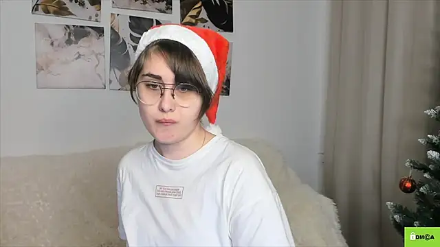 Snapshot of Funny_bunnyy chatting on 12/15/24, 09:09 Funny bunnyy online show from 12/15/24, 09:09