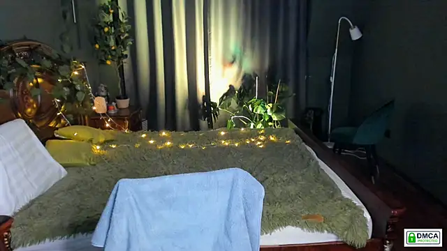 Snapshot of Funny_bunnyy chatting on 01/13/25, 05:33 Funny bunnyy online show from 01/13/25, 05:33