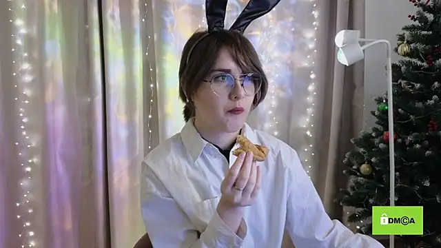 Snapshot of Funny_bunnyy chatting on 01/24/25, 08:54 Funny bunnyy online show from 01/24/25, 08:54