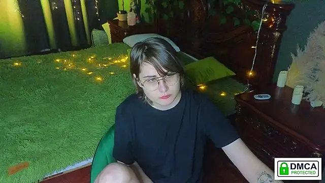 Snapshot of Funny_bunnyy chatting on 01/31/25, 04:36 Funny bunnyy online show from 01/31/25, 04:36