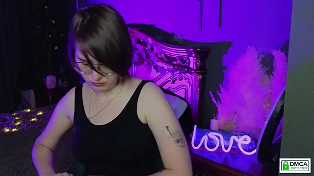 Snapshot of Funny_bunnyy chatting on 02/10/25, 11:55 Funny bunnyy online show from 02/10/25, 11:55