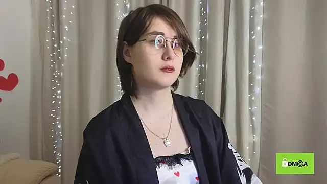 Snapshot of Funny_bunnyy chatting on 02/12/25, 09:33 Funny bunnyy online show from 02/12/25, 09:33