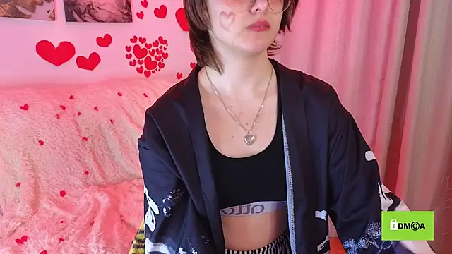 Snapshot of Funny_bunnyy chatting on 02/14/25, 05:19 Funny bunnyy online show from 02/14/25, 05:19