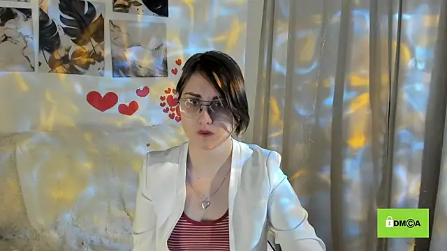 Snapshot of Funny_bunnyy chatting on 02/21/25, 05:02 Funny bunnyy online show from 02/21/25, 05:02