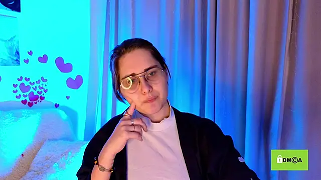 Snapshot of Funny_bunnyy chatting on 02/24/25, 02:08 Funny bunnyy online show from 02/24/25, 02:08