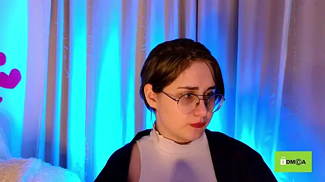 Snapshot of Funny_bunnyy chatting on 02/24/25, 05:11 Funny bunnyy online show from 02/24/25, 05:11