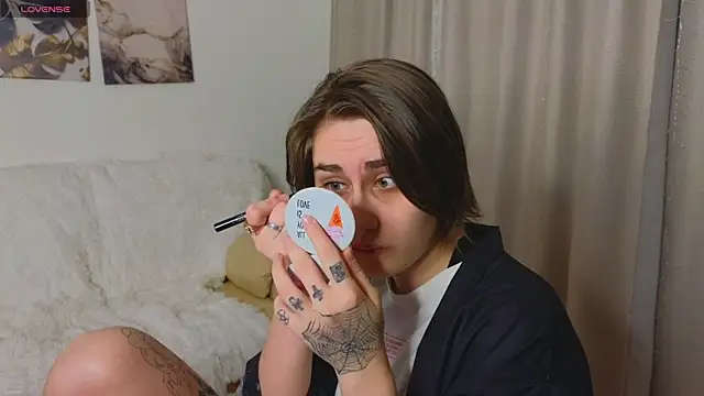 Snapshot of Funny_bunnyy chatting on 03/06/25, 02:30 Funny bunnyy online show from 03/06/25, 02:30